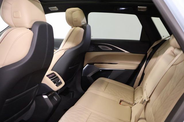 New 2026 Cadillac Lyriq V image 28