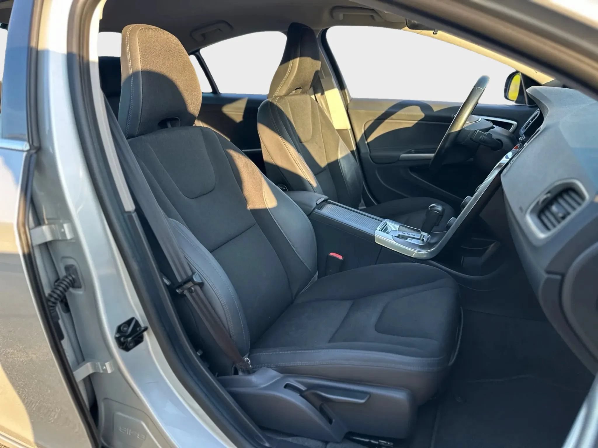 Used 2012 Volvo S60 T5 FWD image 30