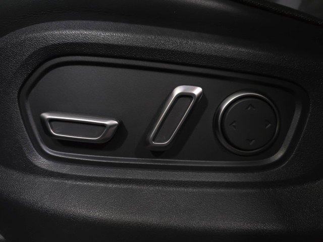 Used 2025 Rivian R1T Adventure image 35