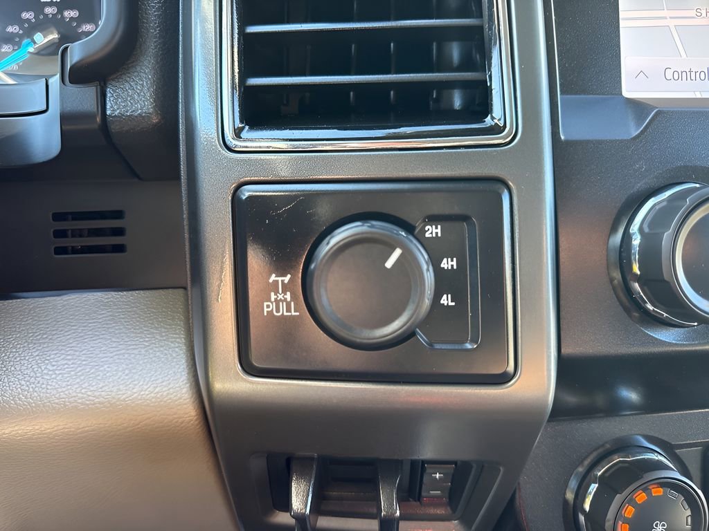 Used 2022 Ford F250 XLT w/ XLT Premium Package image 22