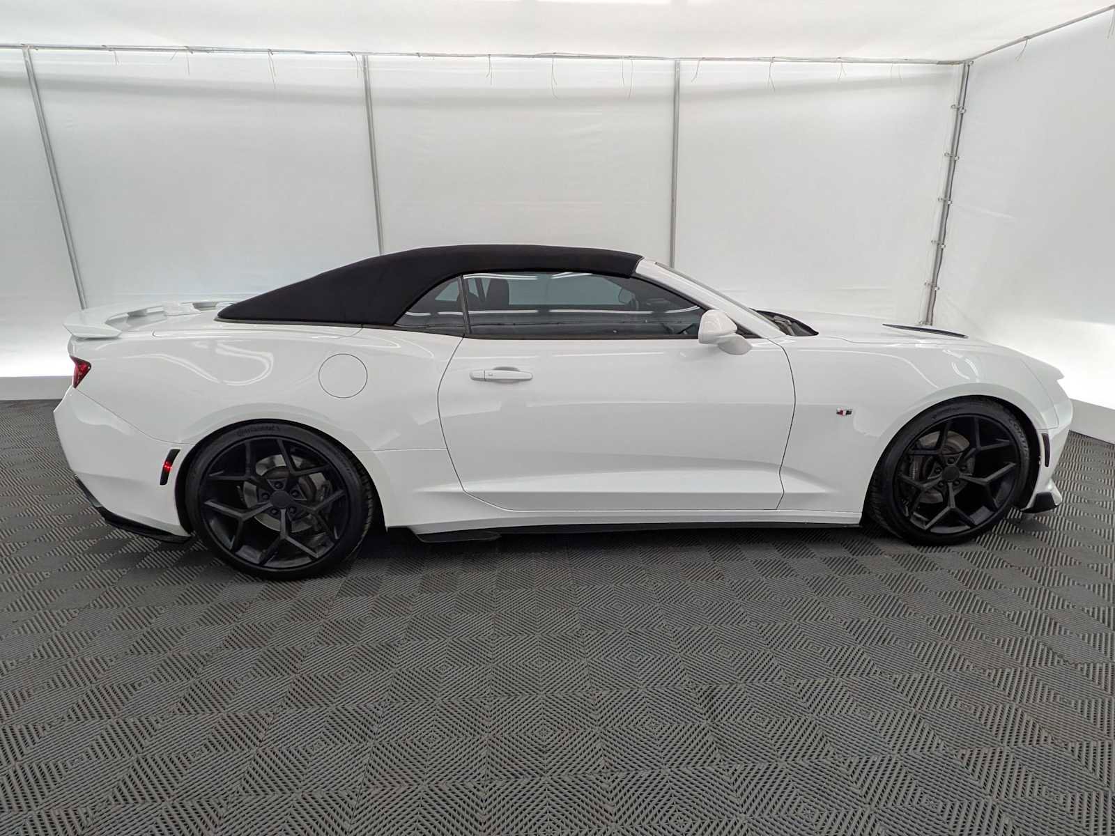Used 2016 Chevrolet Camaro SS image 6