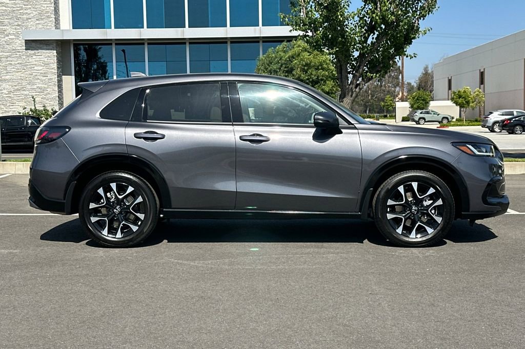 New 2026 Honda HR-V EX-L image 3