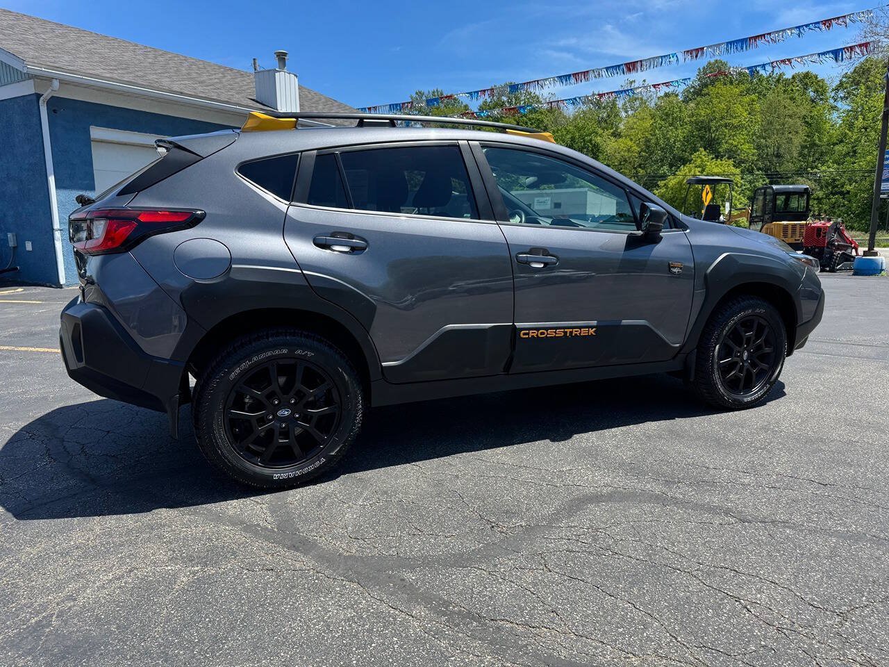 Used 2024 Subaru Crosstrek 2.5i Wilderness w/ Crosstrek Mirror Package AWD/4WD image 6