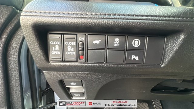 Used 2023 Honda Odyssey Touring image 25