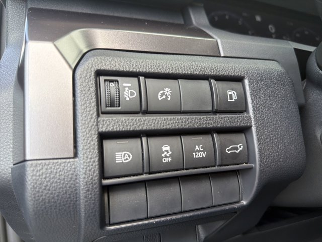 Used 2025 Toyota 4Runner TRD Off-Road Premium AWD/4WD image 31