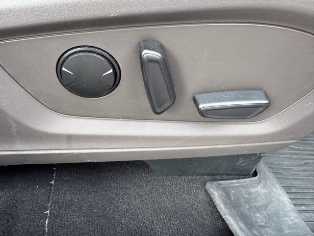 Used 2023 Ford Explorer Platinum w/ Technology Package image 38