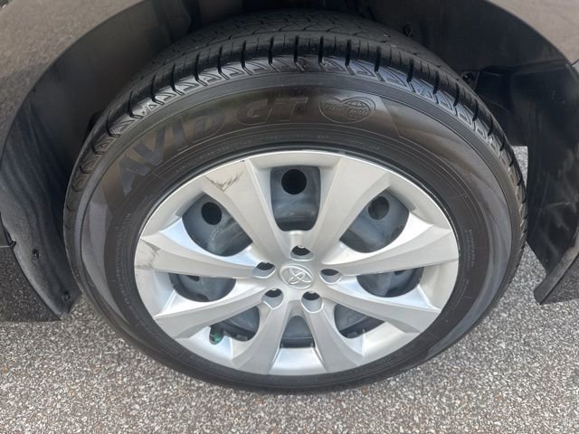 Used 2025 Toyota Corolla LE FWD image 11