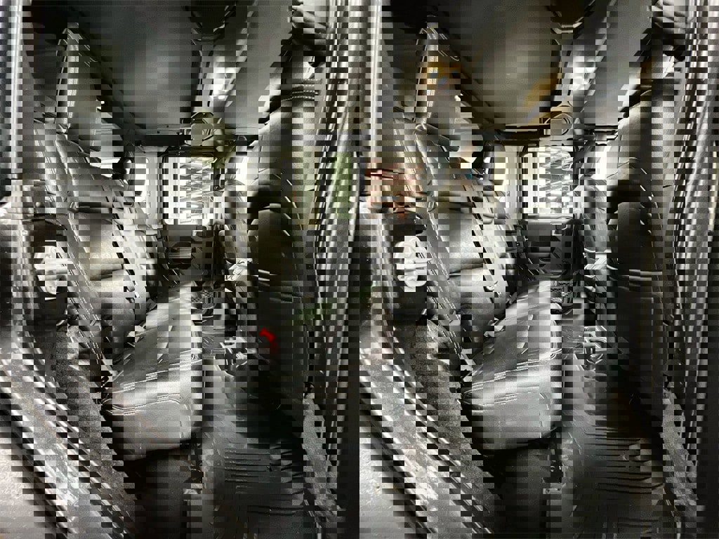 Used 2021 Jeep Wrangler Unlimited Sport image 21