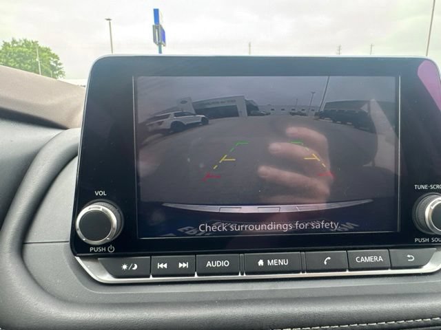 Used 2023 Nissan Rogue SV AWD/4WD image 38