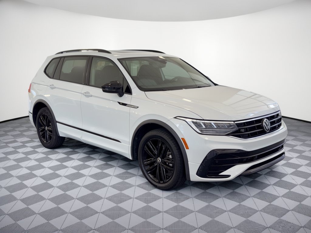 Used 2022 Volkswagen Tiguan SE R-Line FWD image 7