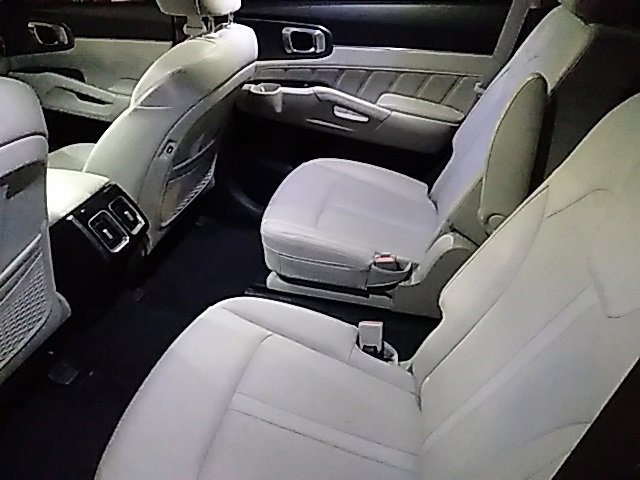 Used 2023 Kia Sorento SX image 5