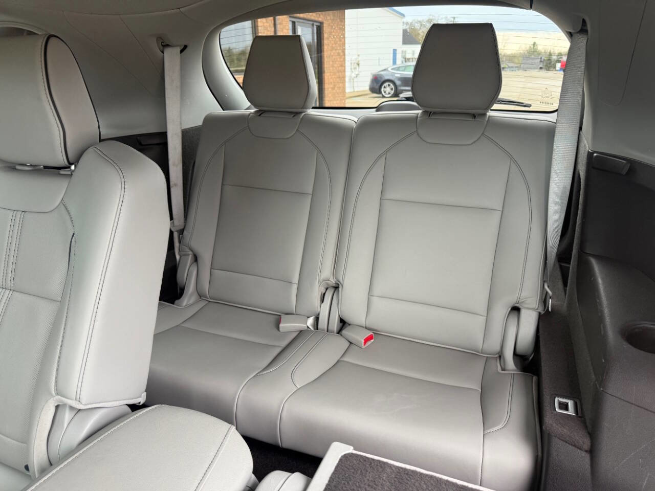 Used 2017 Acura MDX SH-AWD w/ Advance Package image 25