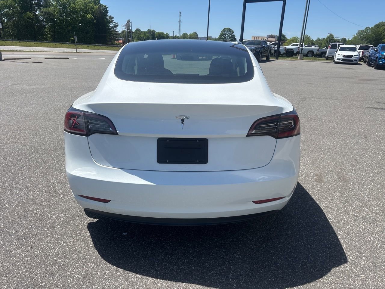 Used 2023 Tesla Model 3 Standard Range image 6