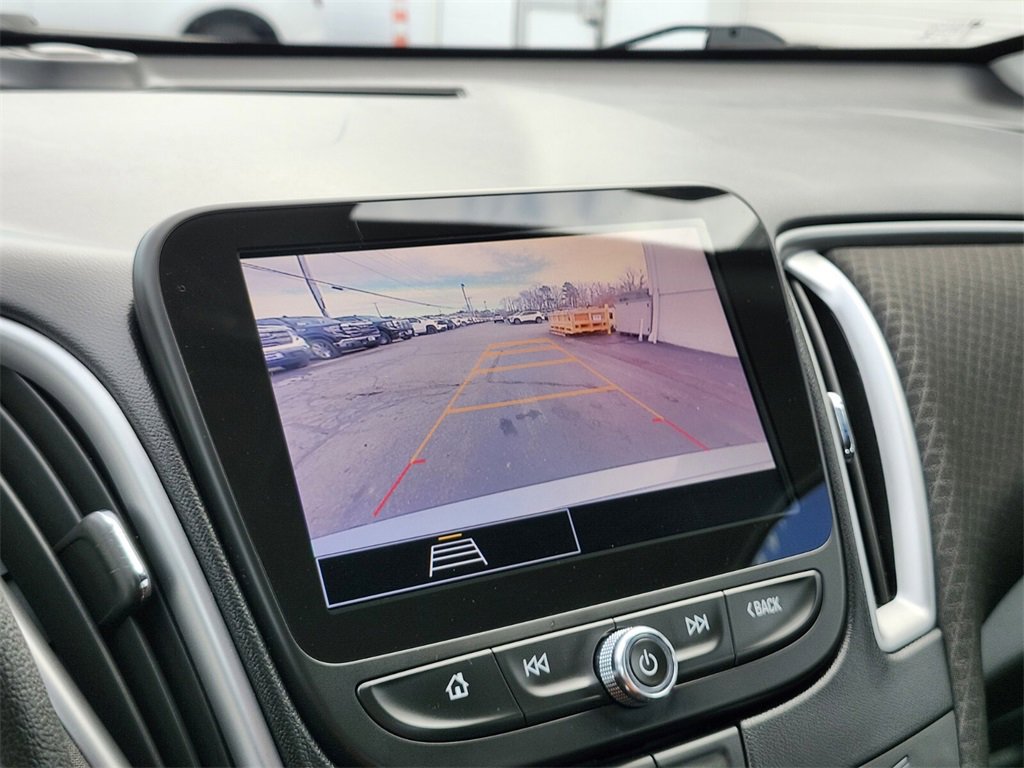 Used 2023 Chevrolet Malibu LS image 19