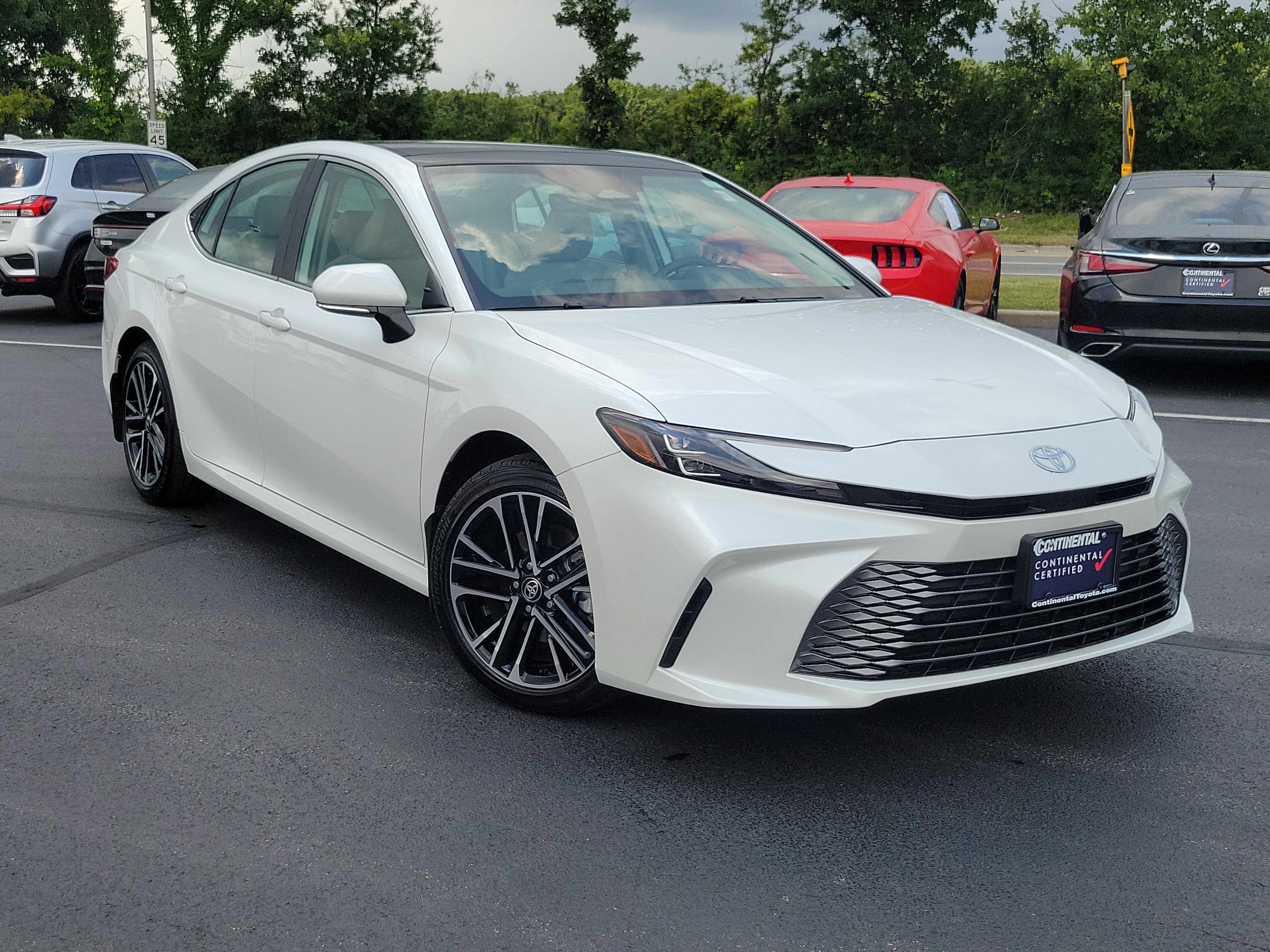 Used 2026 Toyota Camry XLE AWD/4WD image 32
