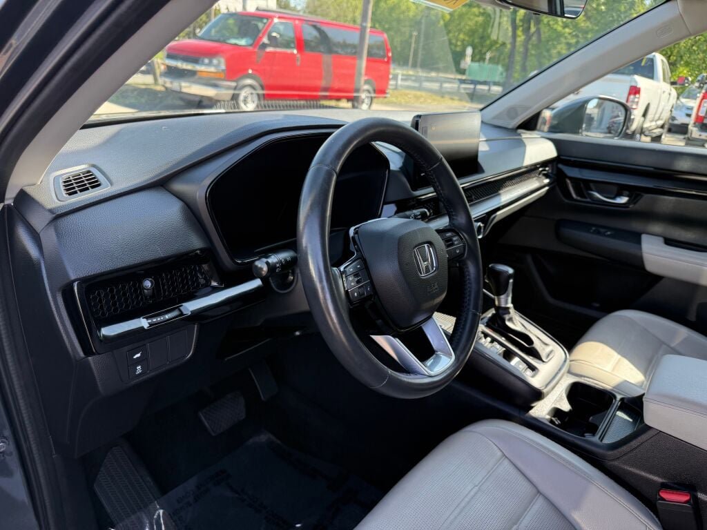 Used 2024 Honda CR-V EX-L image 11