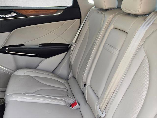 Used 2017 Lincoln MKC Select w/ Select Plus Package image 21