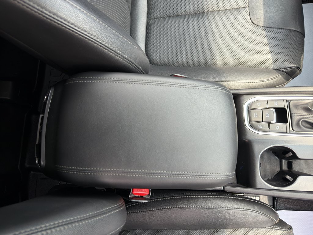 Used 2020 Hyundai Santa Fe SEL w/ Convenience + Premium Package AWD/4WD image 26