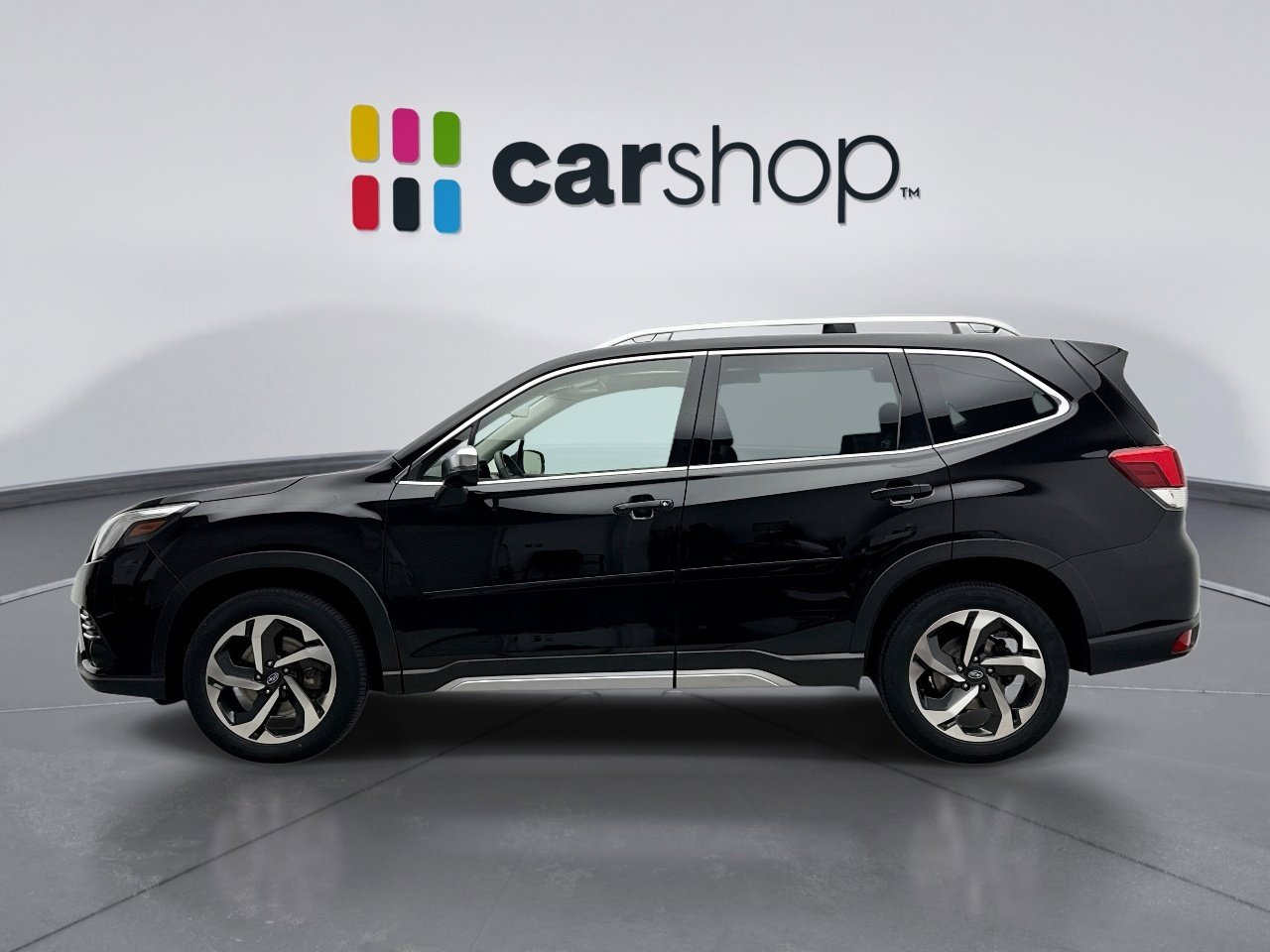 Used 2022 Subaru Forester Touring image 2