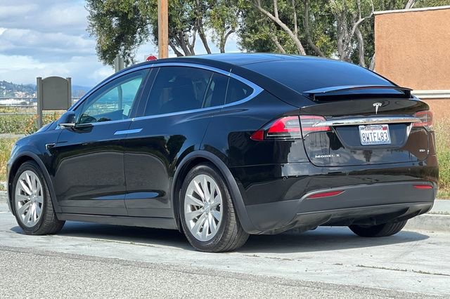 Used 2017 Tesla Model X 75D AWD/4WD image 6