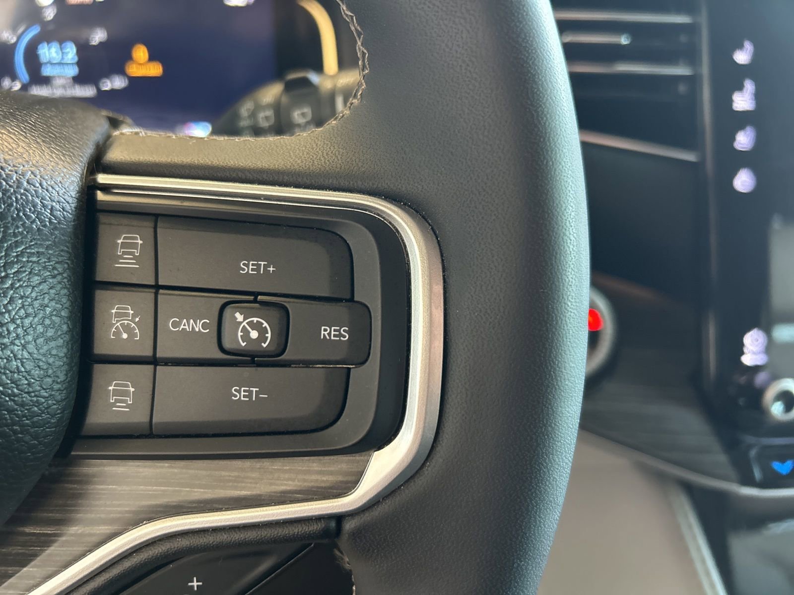 Used 2024 Jeep Wagoneer L Series II w/ Flexible Seating Group image 24