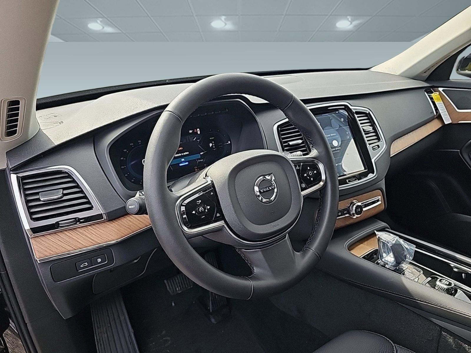 New 2024 Volvo XC90 T8 Plus w/ Protection Package Premier image 4