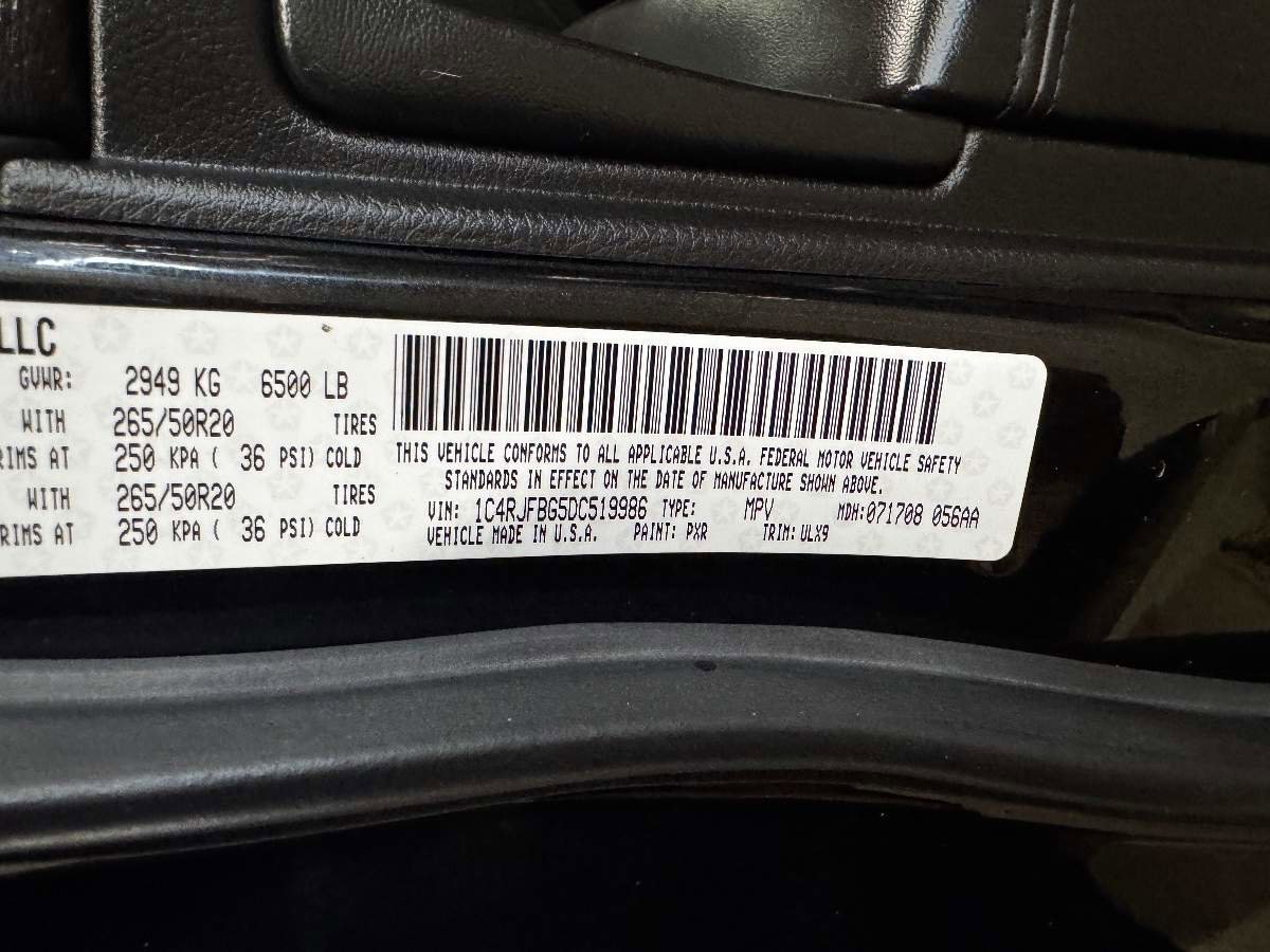 Used 2013 Jeep Grand Cherokee Limited w/ Trailer Tow Group image 28