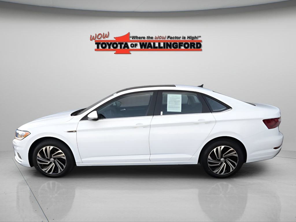 Used 2021 Volkswagen Jetta SEL Premium FWD image 2