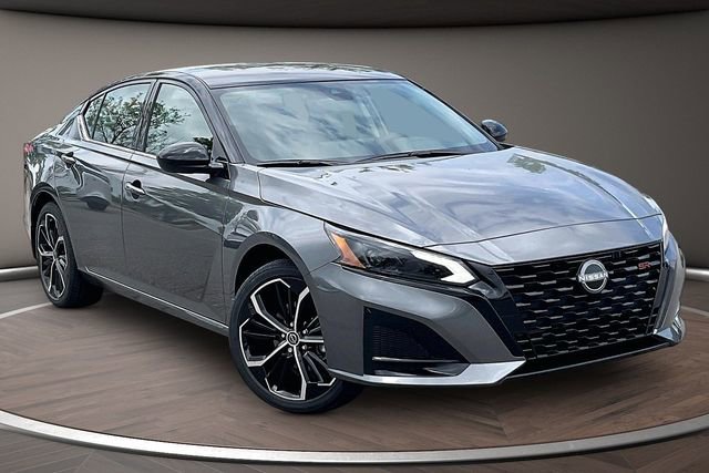 New 2026 Nissan Altima 2.5 SR AWD/4WD image 2