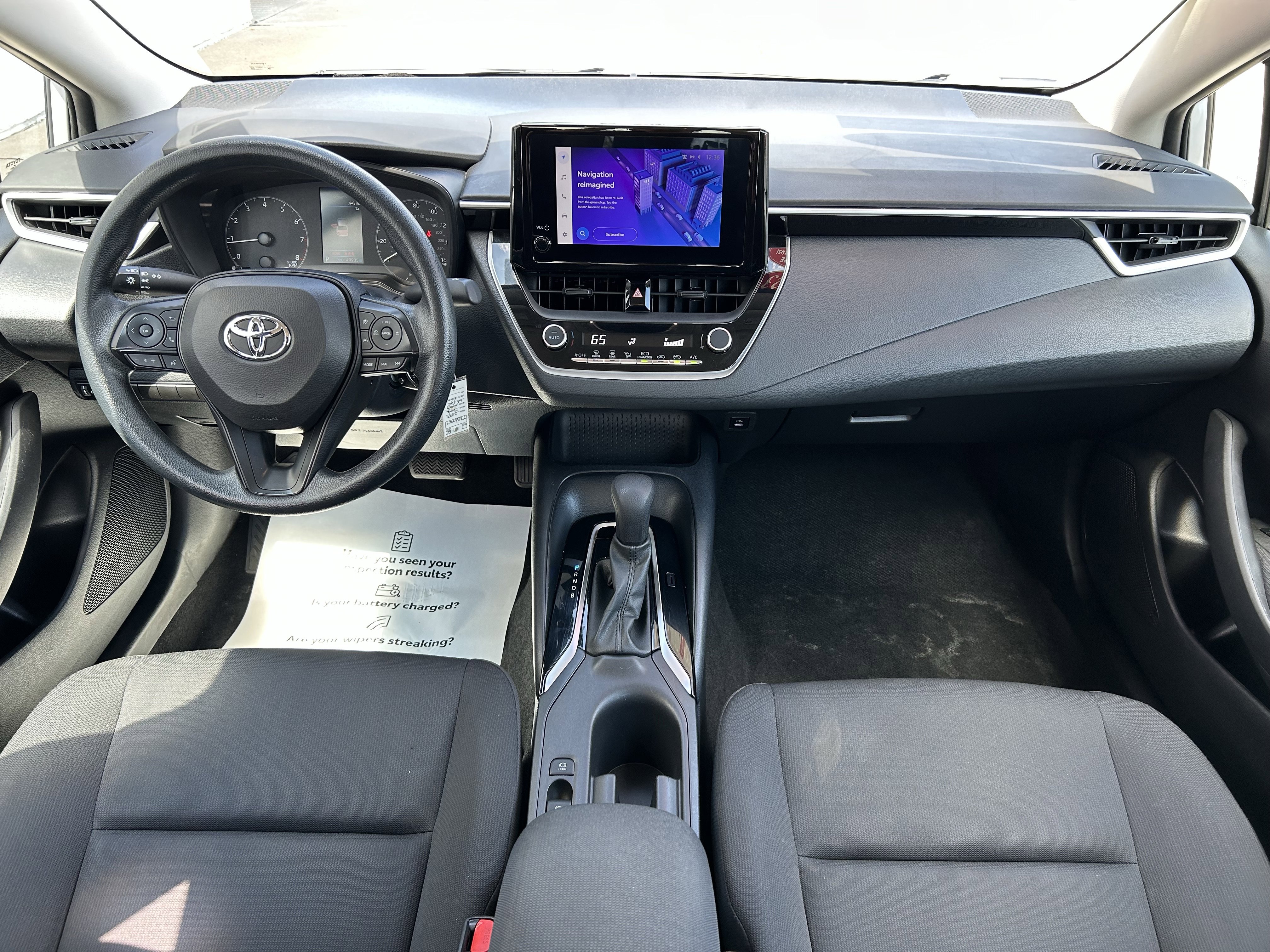 Used 2023 Toyota Corolla LE FWD image 17