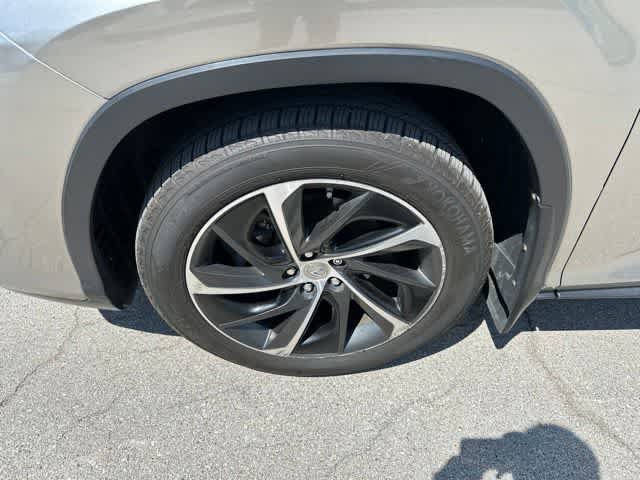 Used 2017 Lexus RX 450h AWD w/ Luxury Package image 3