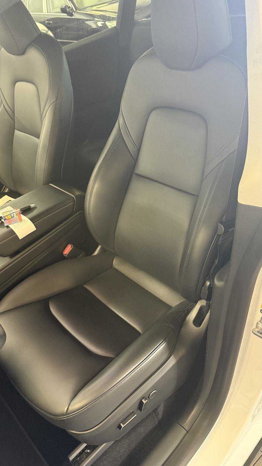 Used 2023 Tesla Model Y Long Range AWD/4WD image 26