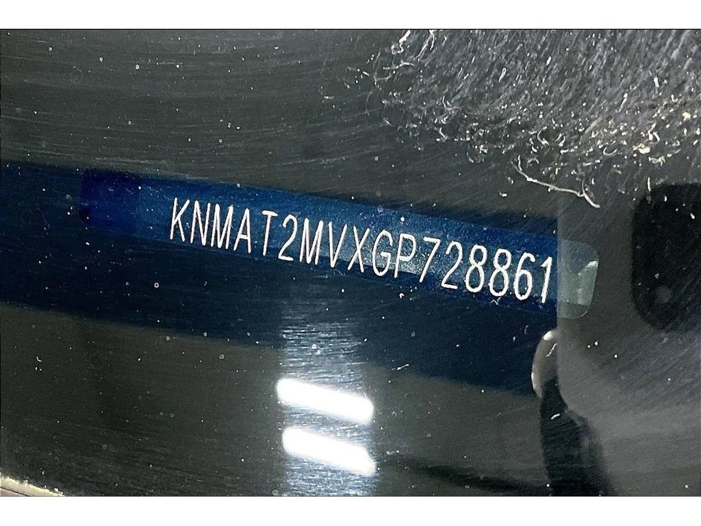 Used 2016 Nissan Rogue SV image 32