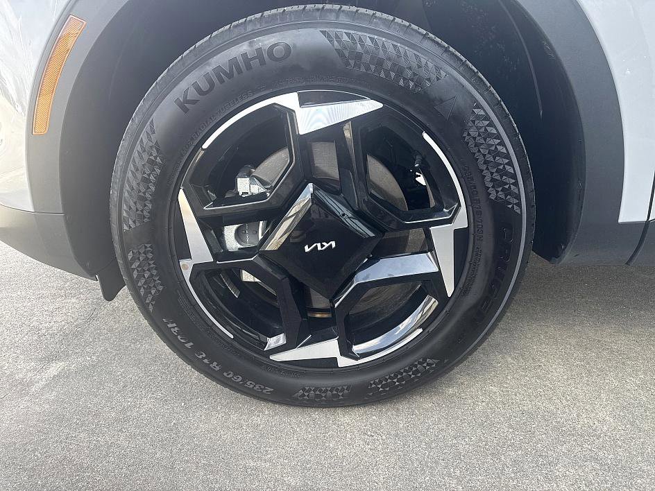 Used 2026 Kia Sportage EX w/ EX Panorama Roof Package image 8