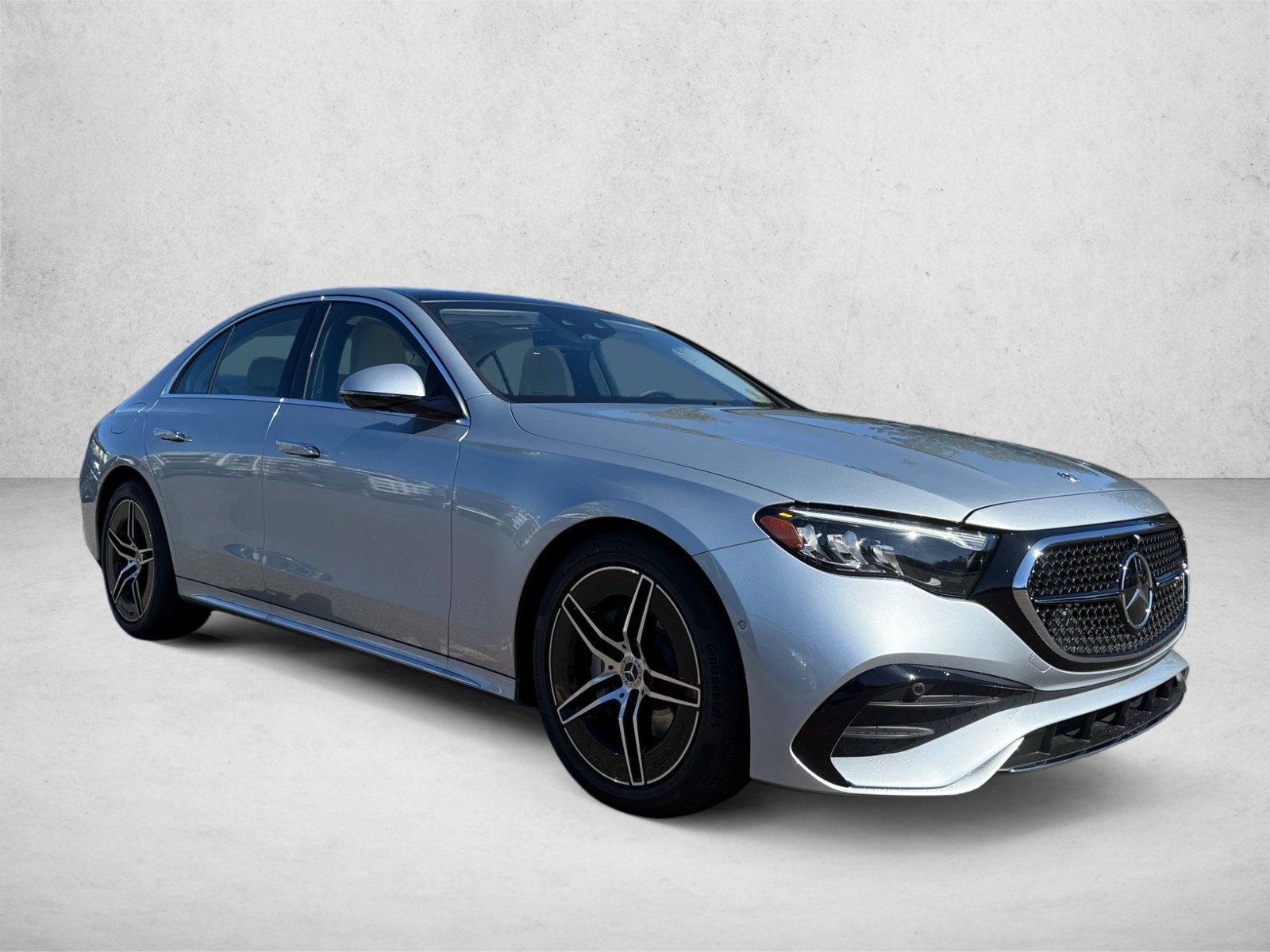 New 2026 Mercedes-Benz E 350 4MATIC Sedan image 3