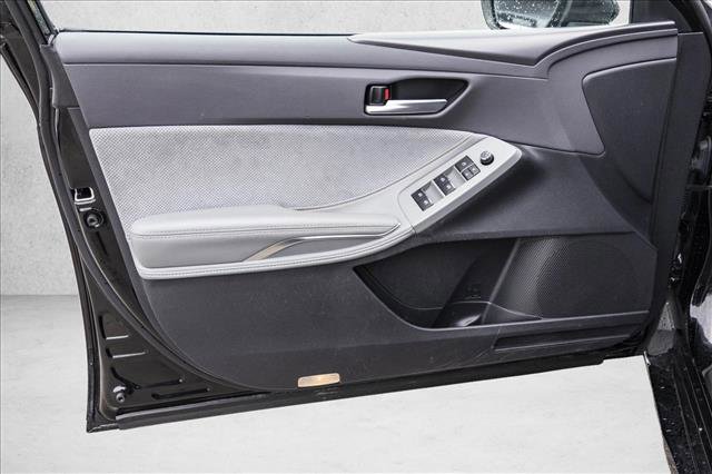 Used 2019 Toyota Avalon XSE w/ All Weather Liner Package image 12