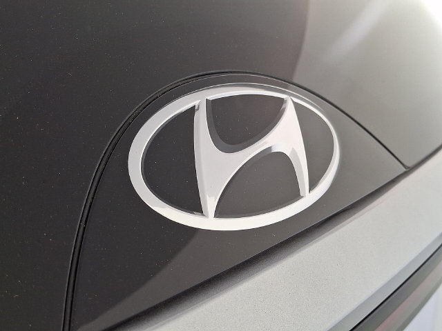 Certified 2024 Hyundai Tucson SEL w/ Convenience Package FWD image 40