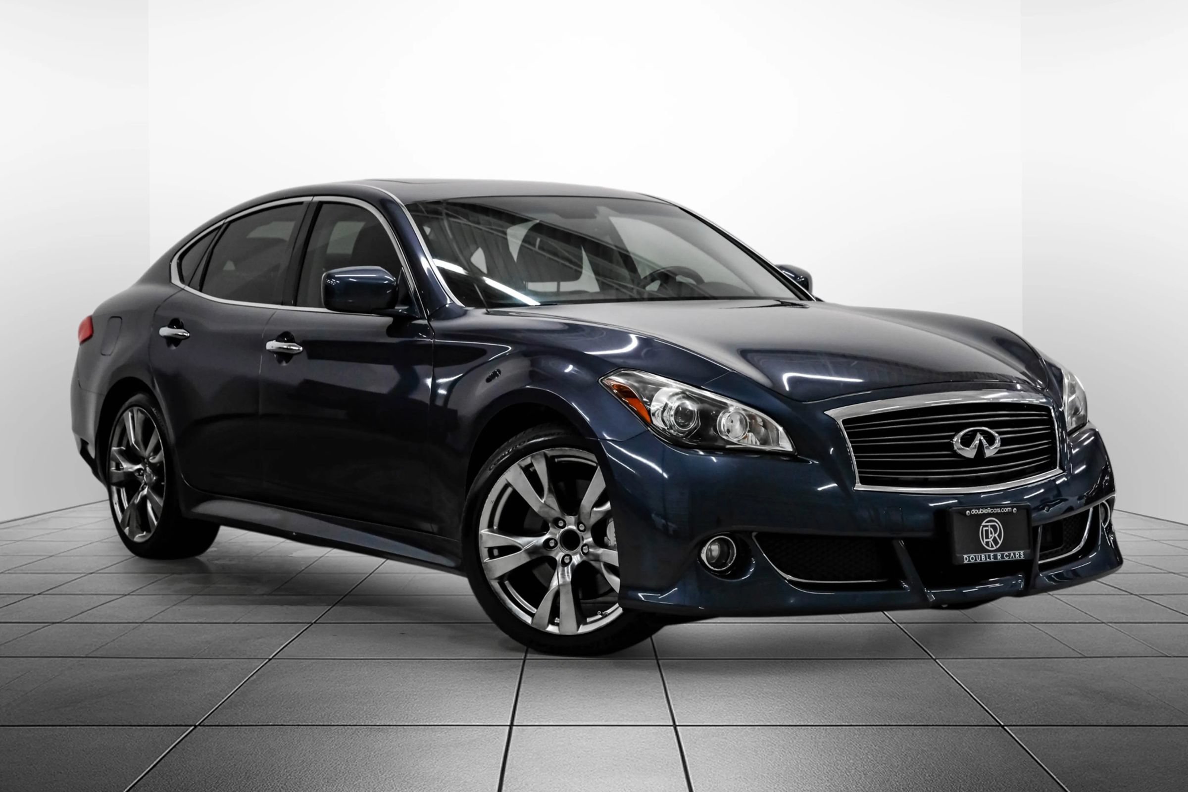 Used 2011 INFINITI M37 w/ Sport Pkg RWD image 7