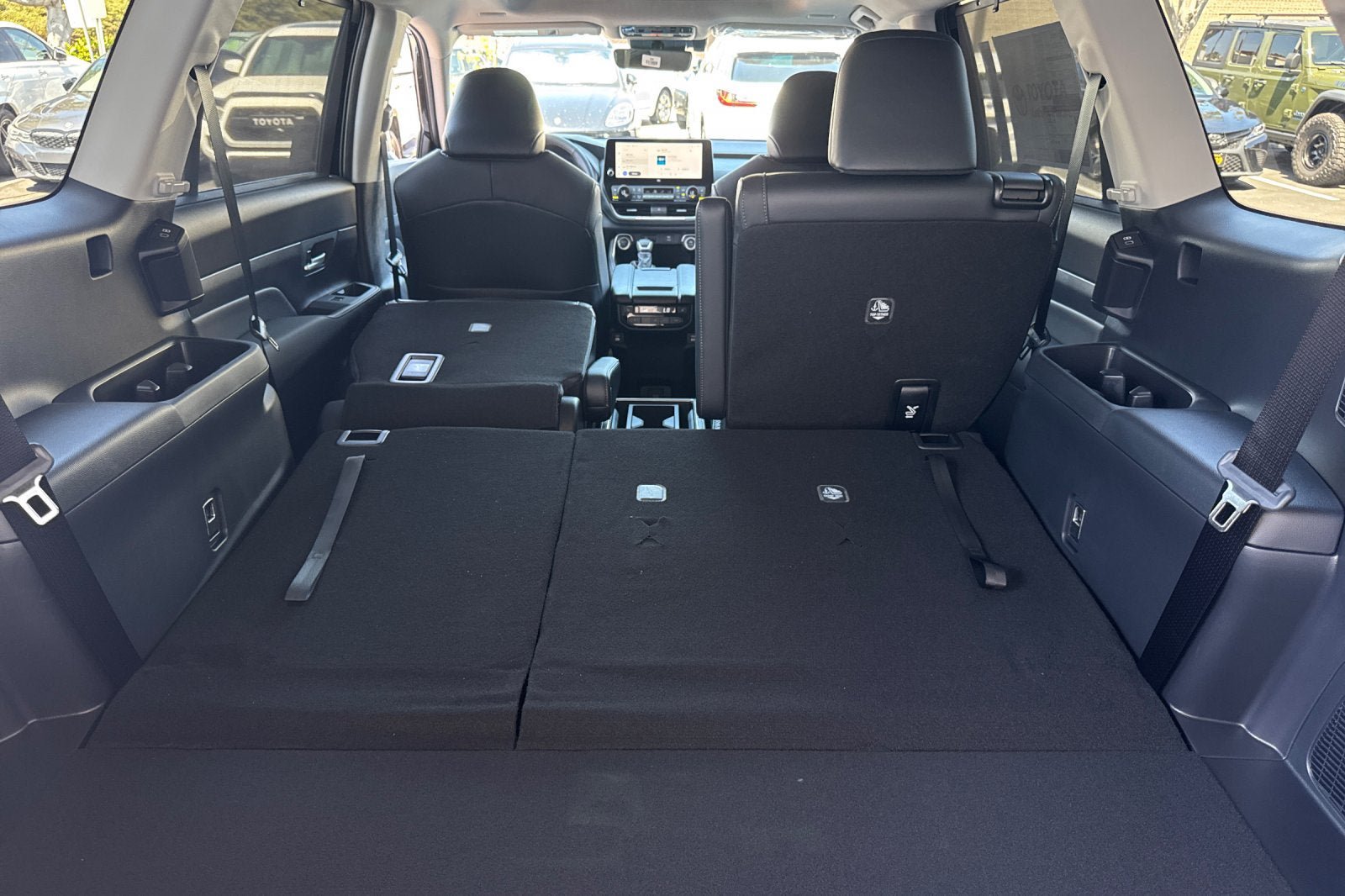 New 2026 Toyota Grand Highlander AWD Hybrid image 17