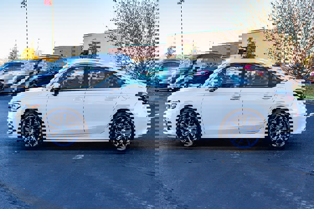 Used 2023 Honda Civic Touring image 5