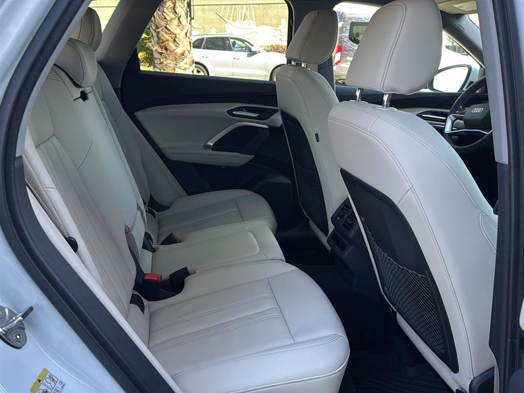 Used 2025 Audi Q5 Premium w/ Convenience Package image 15