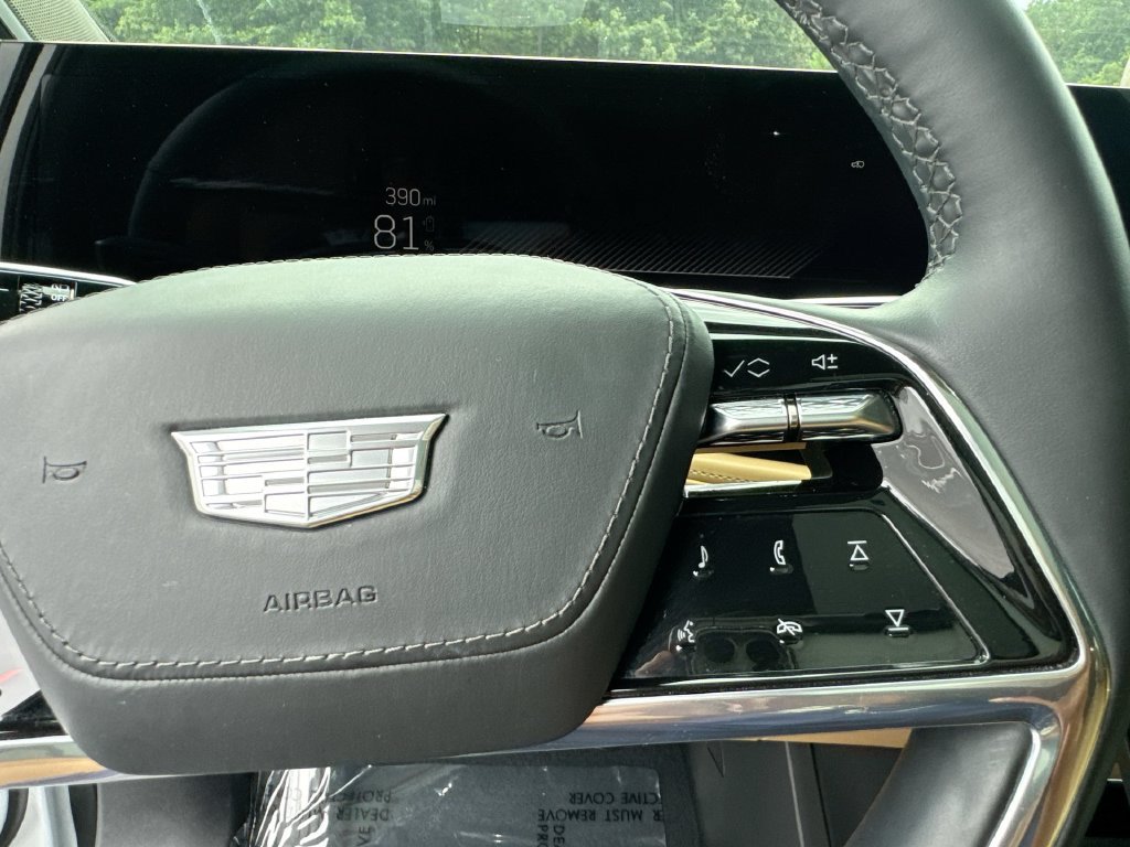 Used 2025 Cadillac Escalade IQ Luxury 2 AWD/4WD image 18