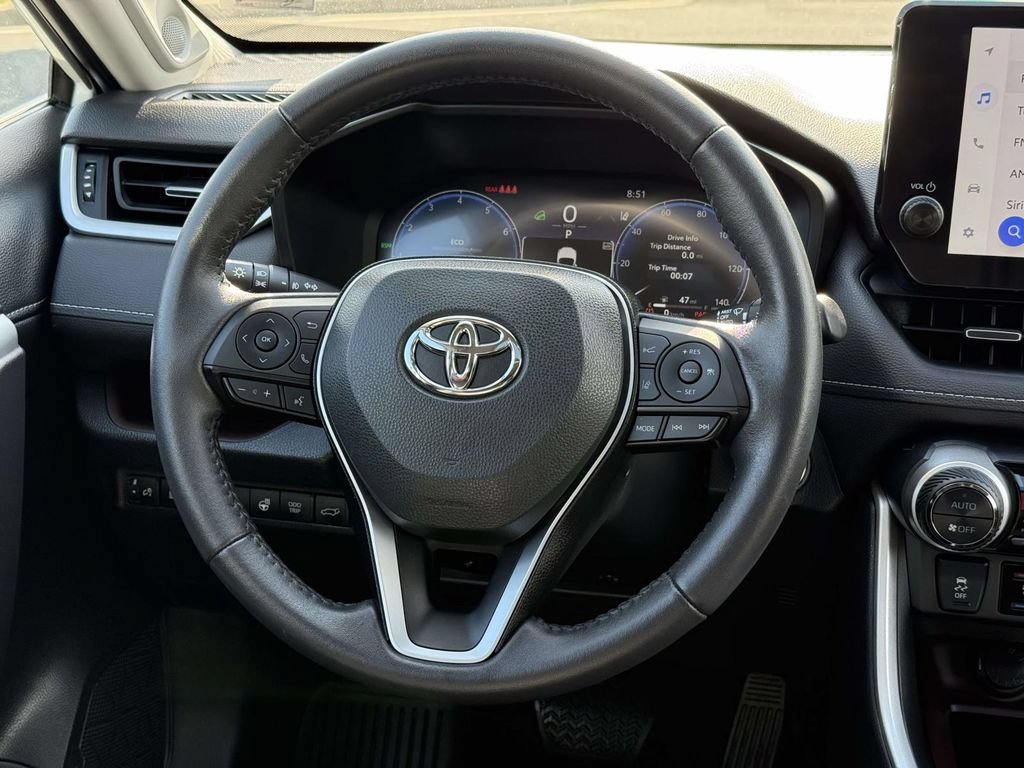 Used 2023 Toyota RAV4 Limited AWD/4WD image 9