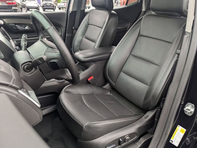 Used 2024 GMC Terrain SLT image 15