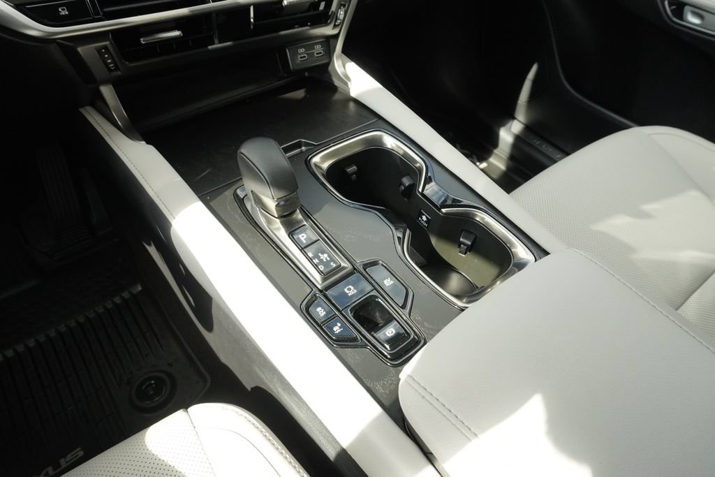 Used 2025 Lexus RX 350h w/ Convenience Package AWD/4WD image 14