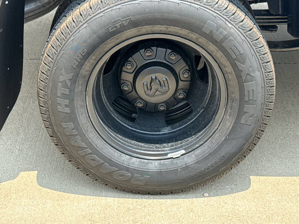 New 2026 RAM 3500 Tradesman AWD/4WD image 10
