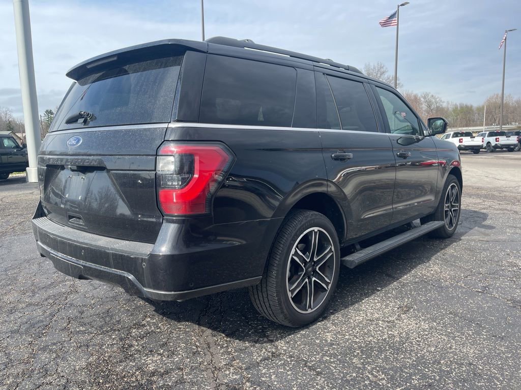 Used 2019 Ford Expedition Limited w/ Equipment Group 303A AWD/4WD image 6