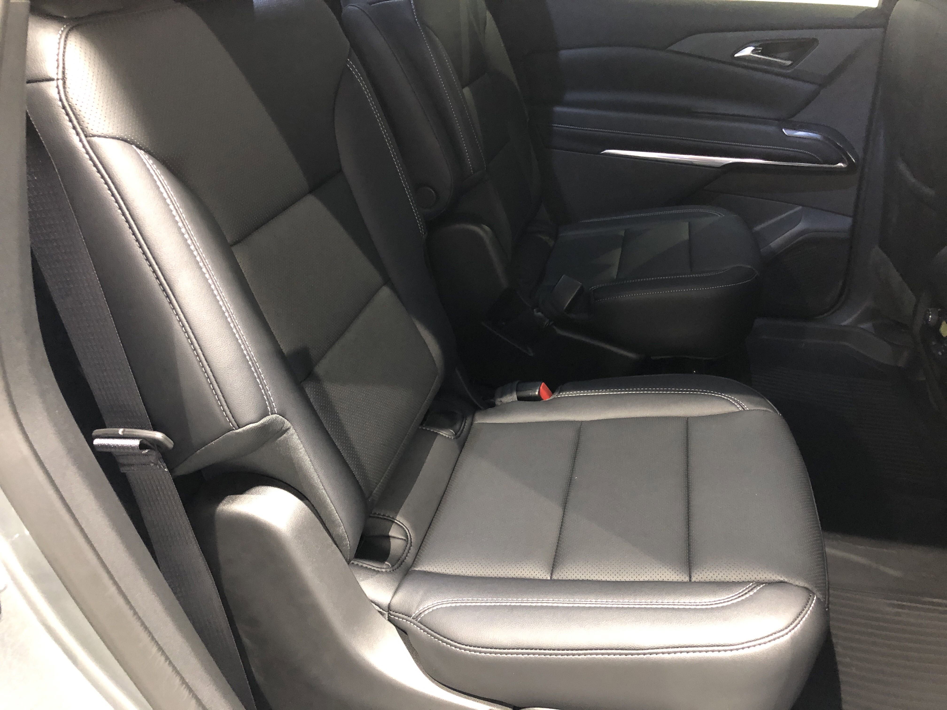 New 2025 Chevrolet Traverse LT w/ Driver Confidence Package image 12