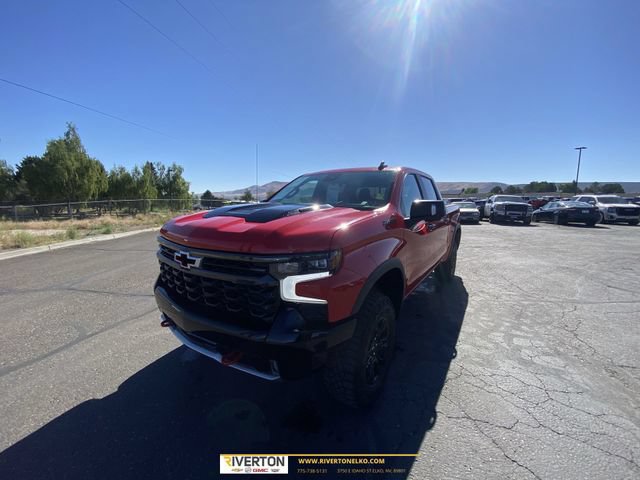 Used 2024 Chevrolet Silverado 1500 ZR2 w/ Technology Package AWD/4WD image 1