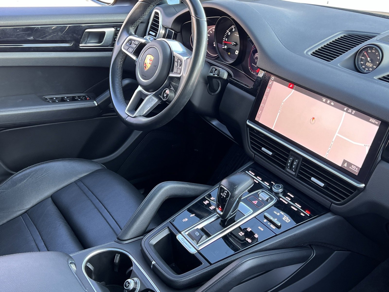 Certified 2021 Porsche Cayenne Coupe image 13